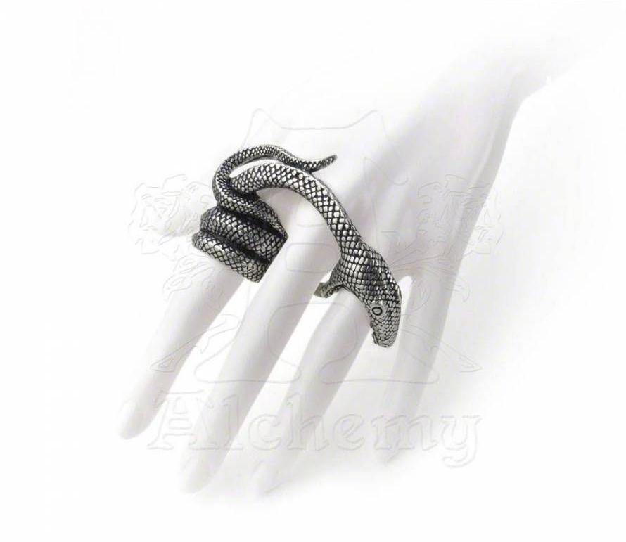 Snake gothic ring